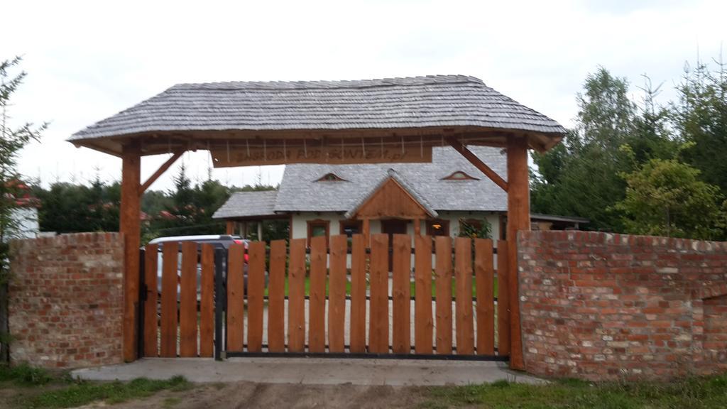 Zagroda Pod Gontem Kopalino Exterior photo