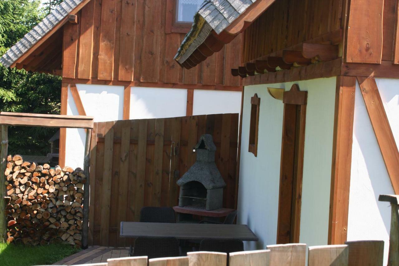 Zagroda Pod Gontem Kopalino Exterior photo